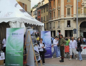 Nelle immagini, l’edizione dello scorso anno del Coppa dei Laghi. Nella prima foto sopra, il vicepresidente vicario della nostra Bcc, Ignazio Parrinello alla presentazione dell’evento.