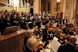 Nelle immagini, tre momenti del concerto dell’Ensemble Amadeus. Nella foto in alto, da sinistra, si vedono il nostro presidente Lidio Clementi e, sulla destra, Alberto Morandi presidente del PsT.