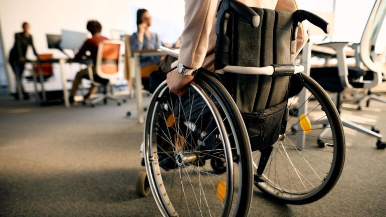 handicap disabilità carrozzina