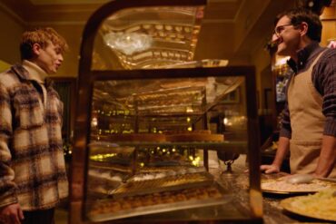 Campagna regione Lombardia Natale 2023 fai acquisti nei negozi di vicinato negozio pasticceria panettone