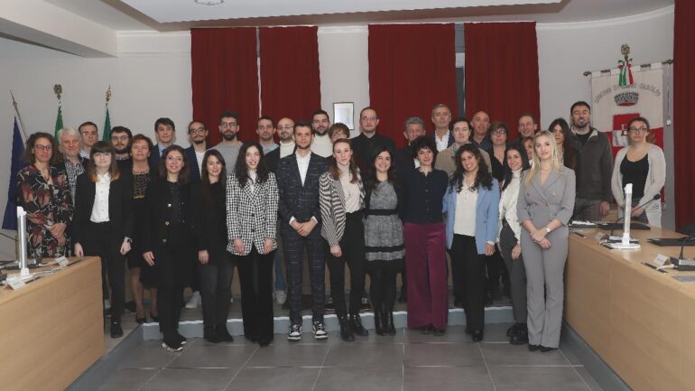 Borse di studio 2024 neolaureati Busto Garolfo